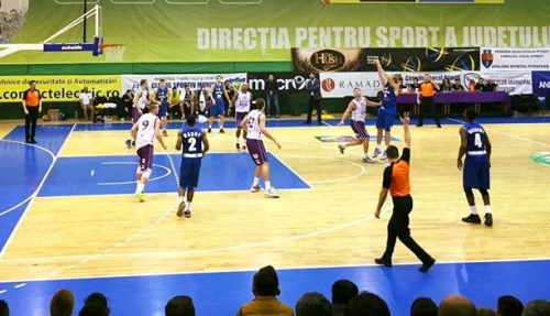 CSU Atlassib Sibiu câștigă la două puncte meciul de la Târgu Jiu