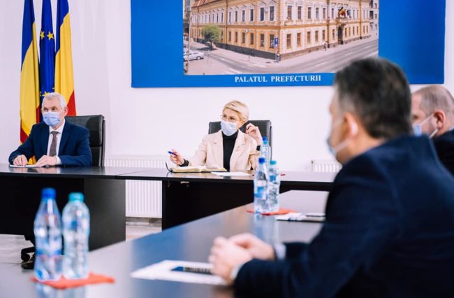 Ministrul Raluca Turcan le-a cerut instituțiilor din Sibiu să vină cu soluții
