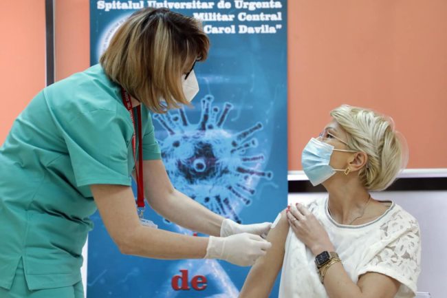 Raluca Turcan: „Soluția este vaccinarea“