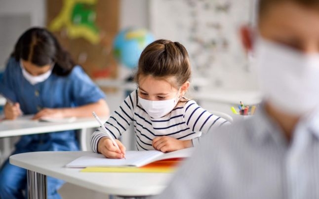 Elevii depistați cu SARS-Cov 2 vor putea reveni la școală după opt zile – Ziarul Mesagerul de Sibiu