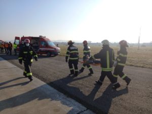 Simulare de accident aviatic pe Aeroportul din Cluj-Napoca