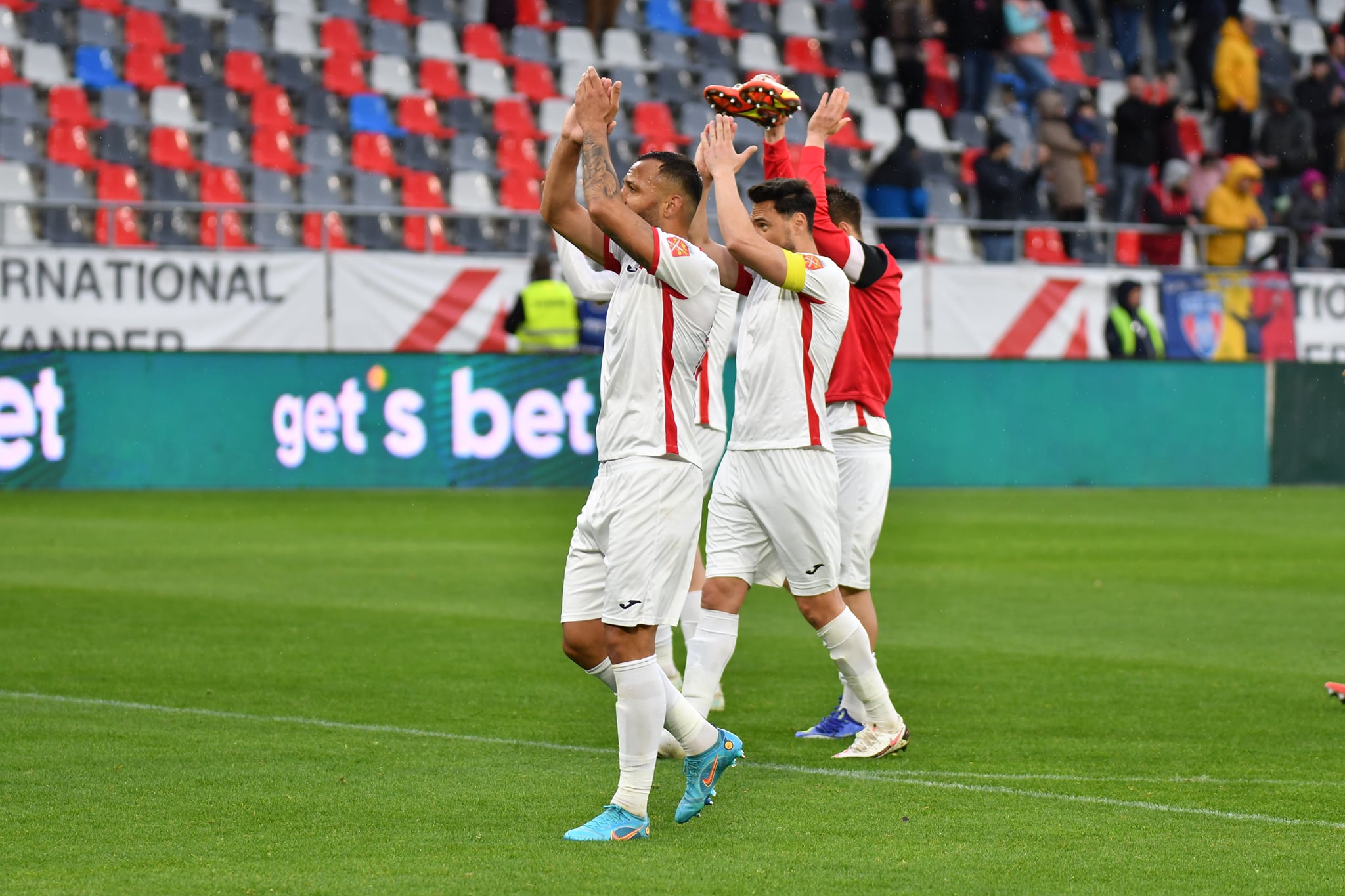 FC Hermannstadt câștigă bătălia de la Chiajna. Urmează Petrolul